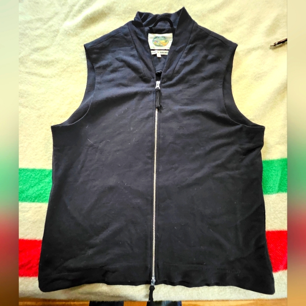 Ramblers Way Vest - 100% Ramboulleit Wool - Black Double Zipper - Made in USA